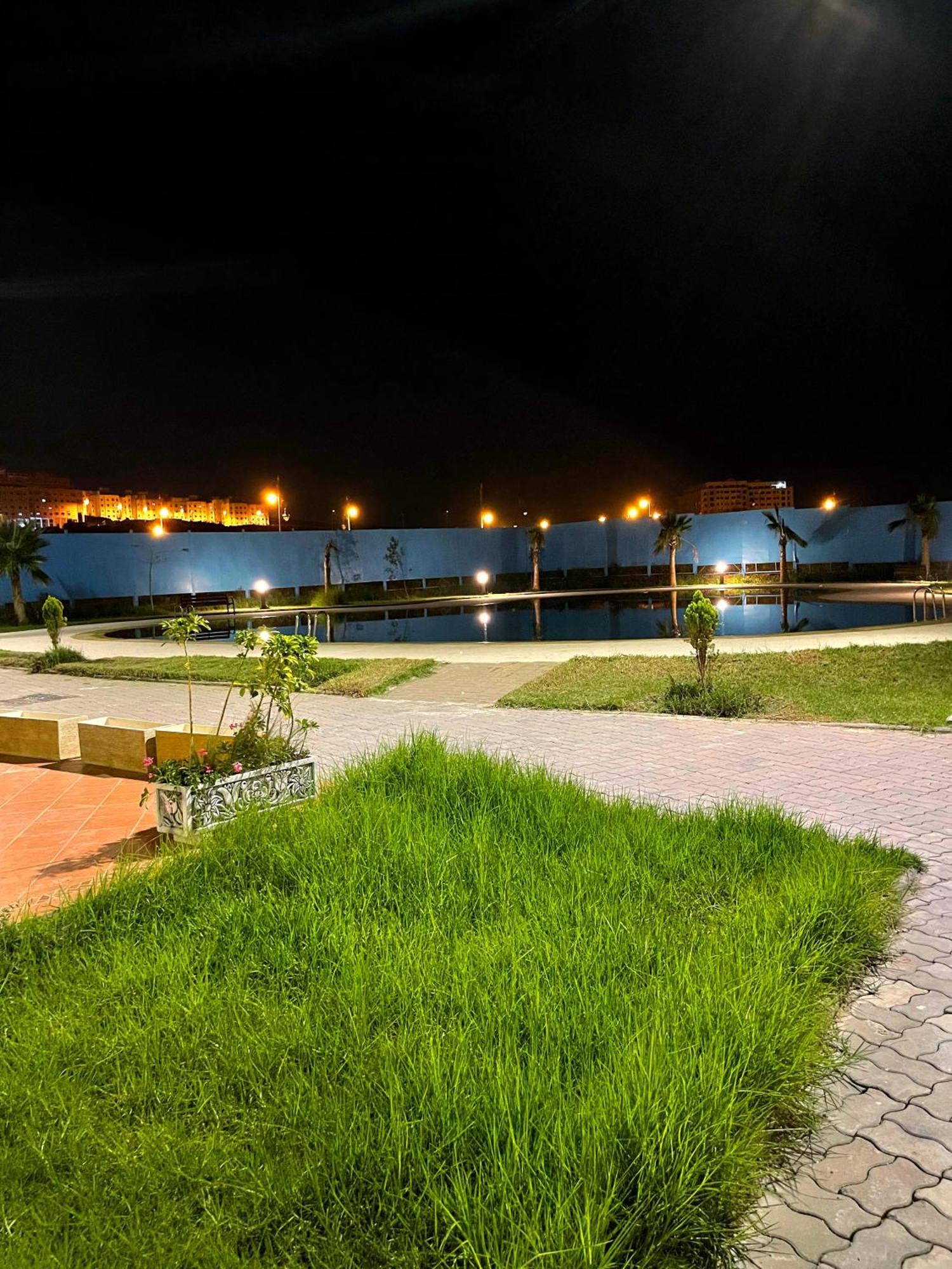 Elegant Appartement Avec Un Acces Piscine Jardin Parking Sous-Sol Et Wifi Haut Debit Fibre Optique Tangier Bagian luar foto