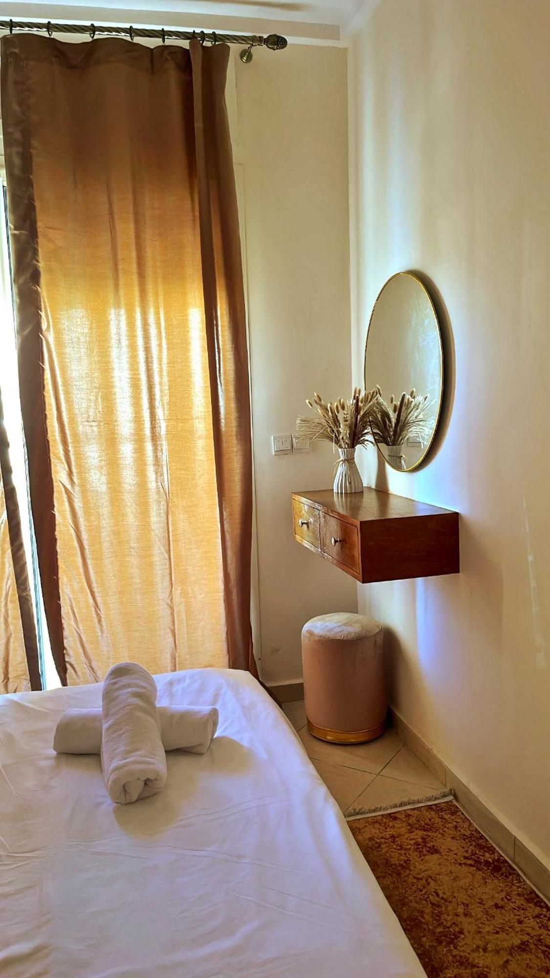 Elegant Appartement Avec Un Acces Piscine Jardin Parking Sous-Sol Et Wifi Haut Debit Fibre Optique Tangier Bagian luar foto